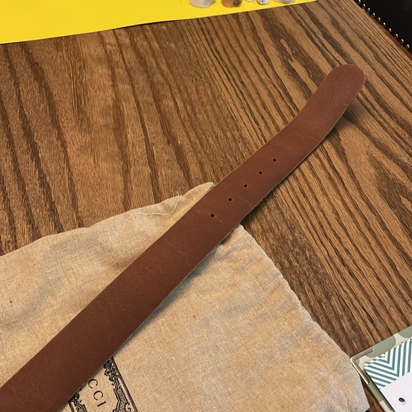 Authentic Gucci brown belt with gold buckle - Picture 14 of 15